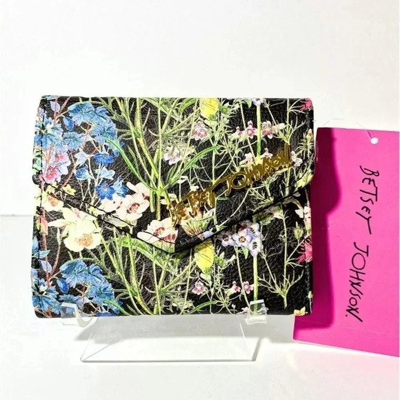 Betsey Johnson Black Floral Print Trifold Wallet NWT - Picture 2 of 7